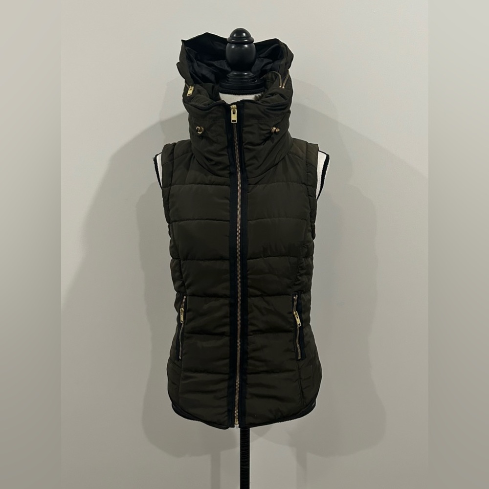 H&M Puffer Vest